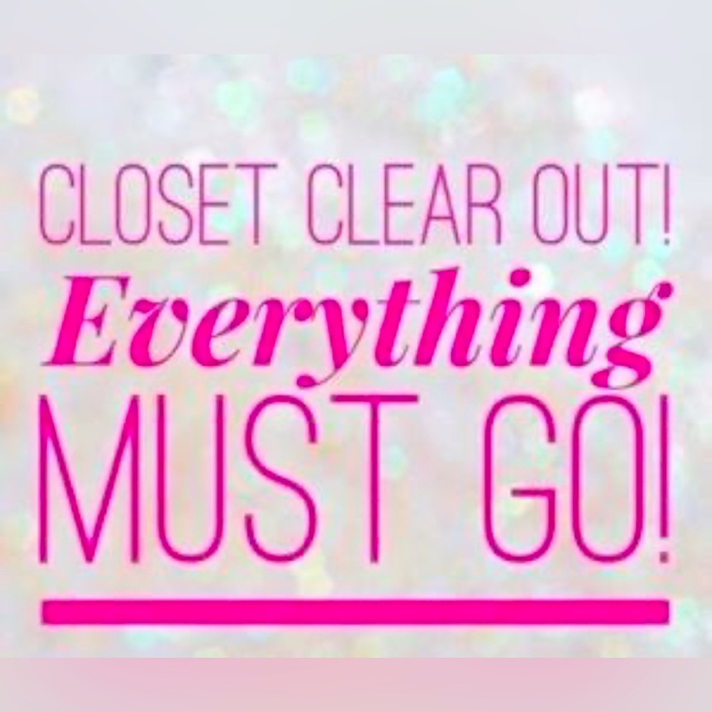 Bundle anything from my closet or msg me for additional items! 🛍️💖